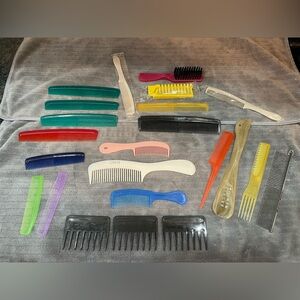 Vintage Colorful Combs Clinique And Mixed Plastic Lot